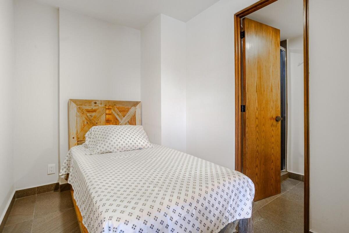 Santa Fe, Spectacular With Balcony Apartment